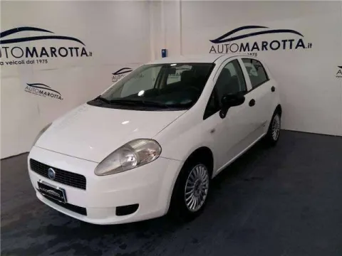 Fiat Grande Punto 5p 1.4 Active 77cv - Immagine 1