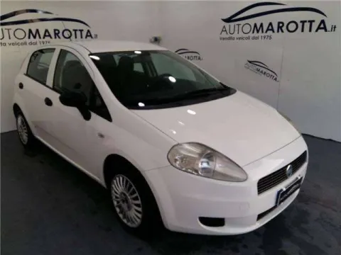 Fiat Grande Punto 5p 1.4 Active 77cv - Immagine 3