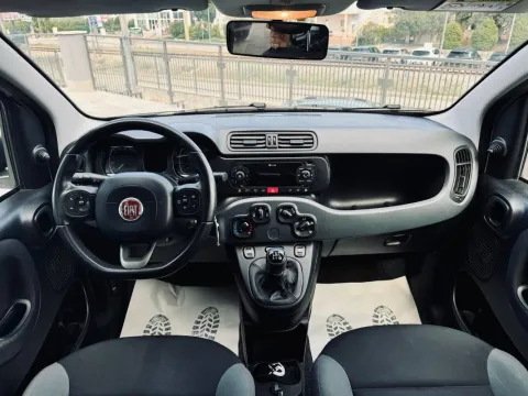 Fiat Panda 1.2 Lounge easypower Gpl 69cv my19 - Immagine 6