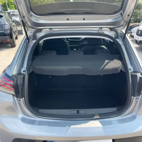 Peugeot 208 1.2 puretech Allure s&s 100cv - Immagine 17