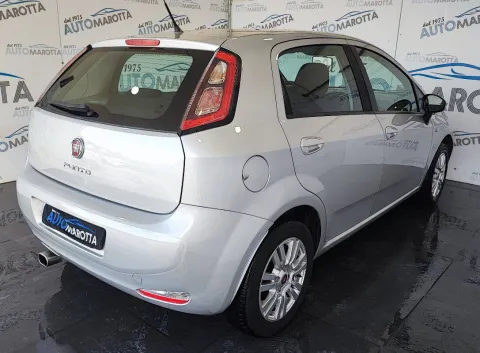 Fiat Punto 5p 1.3 mjt II 16v Lounge 75cv E5+ - Immagine 5