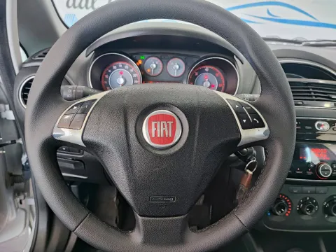 Fiat Punto 5p 1.3 mjt II 16v Lounge 75cv E5+ - Immagine 9