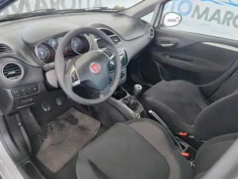 Fiat Punto 5p 1.3 mjt II 16v Lounge 75cv E5+ - Immagine 11