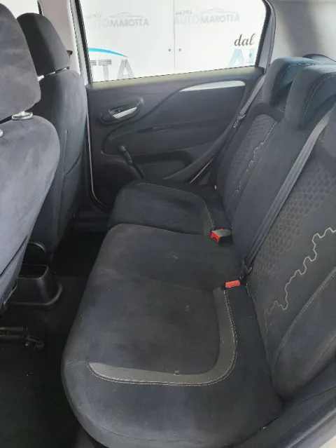 Fiat Punto 5p 1.3 mjt II 16v Lounge 75cv E5+ - Immagine 17
