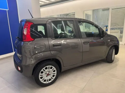 Fiat Panda 1.0 firefly hybrid s&s 70cv - Immagine 5