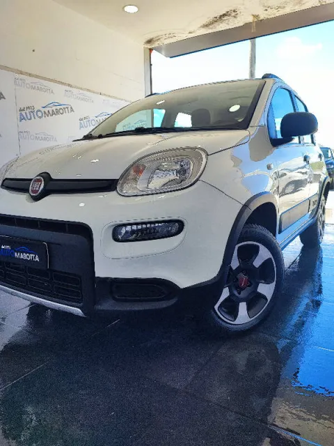Fiat Panda 0.9 t.air t. 4x4 s&s 85cv my19 - Immagine 17