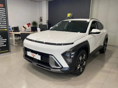 Hyundai Kona 64 kWh EV Exclusive - Immagine 1