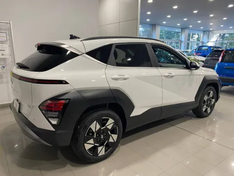Hyundai Kona 64 kWh EV Exclusive - Immagine 3