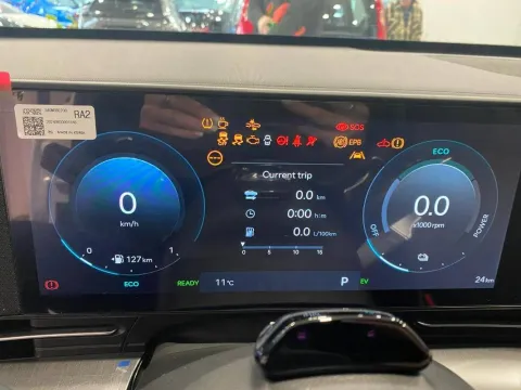 Hyundai Kona 64 kWh EV Exclusive - Immagine 12