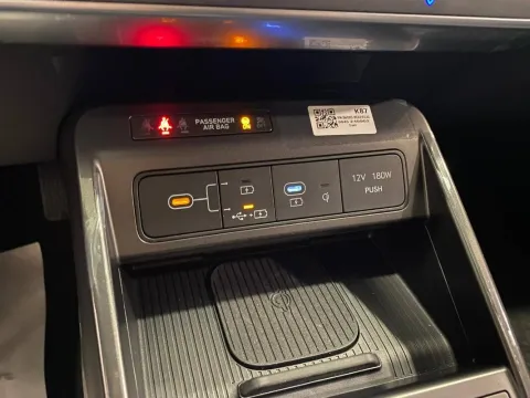 Hyundai Kona 64 kWh EV Exclusive - Immagine 20