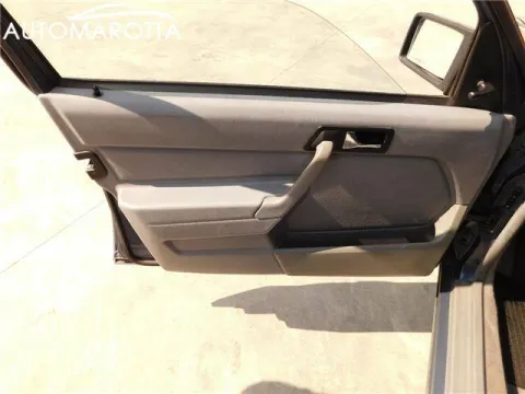 Mercedes 190 1.8 E 109cv - Immagine 11
