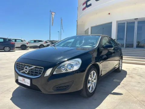 Volvo S60 1.6 d2 (drive) Kinetic - Immagine 4