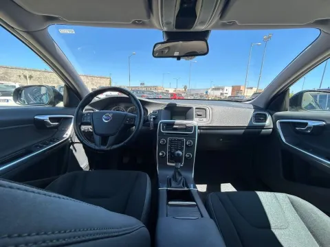 Volvo S60 1.6 d2 (drive) Kinetic - Immagine 17