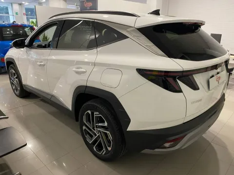 Hyundai Tucson 1.6 hev Exellence 2wd auto - Immagine 4