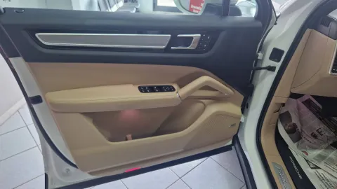 Porsche Cayenne Coupe 3.0 tiptronic - Immagine 9