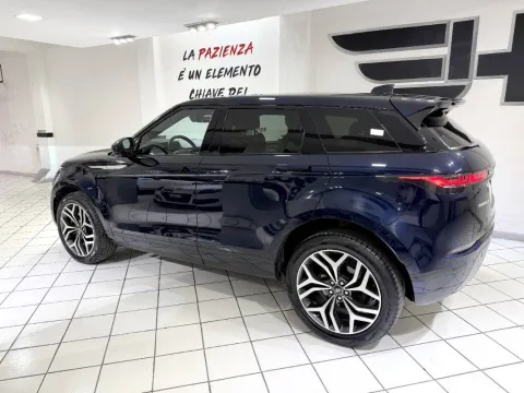 Land Rover Range Rover Evoque 2.0d i4 mhev SE awd 163cv auto - Immagine 4