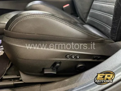 Alfa Romeo Giulia 2.2 t Veloce Q4 210 cv auto - Immagine 13