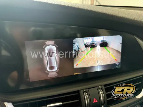 Alfa Romeo Giulia 2.2 t Veloce Q4 210 cv auto - Immagine 22