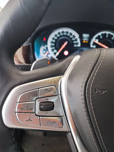 BMW 750i xdrive Eccelsa auto - Immagine 10