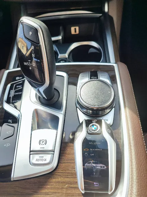 BMW 750i xdrive Eccelsa auto - Immagine 15