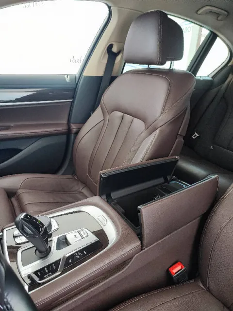 BMW 750i xdrive Eccelsa auto - Immagine 17