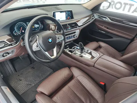 BMW 750i xdrive Eccelsa auto - Immagine 24