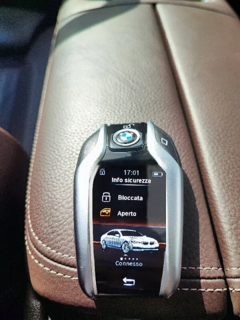 BMW 750i xdrive Eccelsa auto - Immagine 25