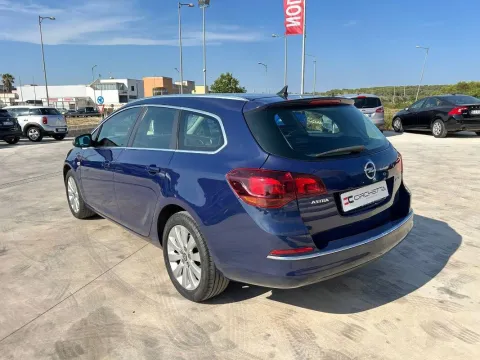 Opel Astra Sports Tourer 1.7 cdti Elective 130cv - Immagine 9