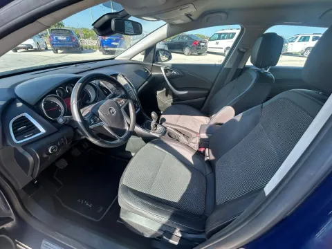 Opel Astra Sports Tourer 1.7 cdti Elective 130cv - Immagine 14