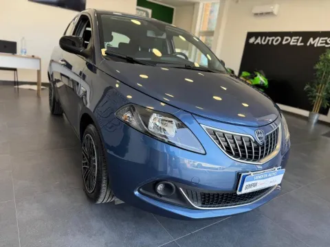 Lancia Ypsilon 1.0 firefly hybrid Gold s&s 70cv - Immagine 2