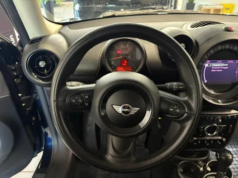 Mini Mini Countryman 2.0 Cooper D auto E6 - Immagine 11