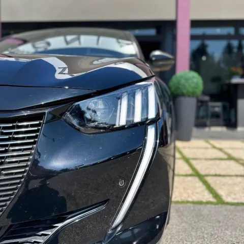 Peugeot 208 1.2 puretech GT s&s 130cv eat8 - Immagine 7