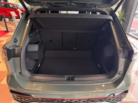 Volkswagen Tiguan 2.0 tdi R-Line 150cv dsg - Immagine 10