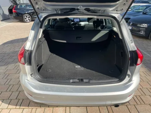 Ford Focus SW 1.5 ecoblue Business s&s 120cv - Immagine 9