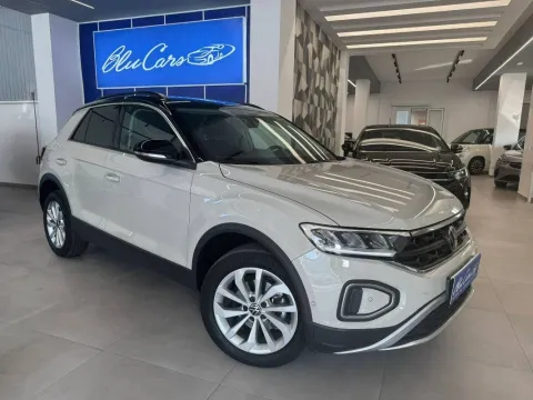 Volkswagen T-Roc 1.5 tsi Life dsg - Immagine 2