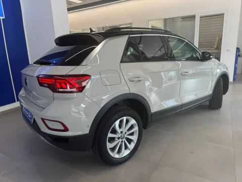 Volkswagen T-Roc 1.5 tsi Life dsg - Immagine 7