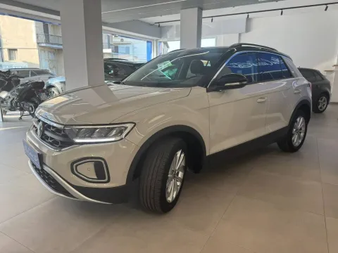 Volkswagen T-Roc 1.5 tsi Life dsg - Immagine 13