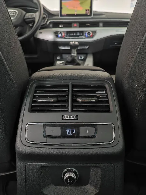 Audi A4 Avant 2.0 tdi Edition quattro 190cv - Immagine 22