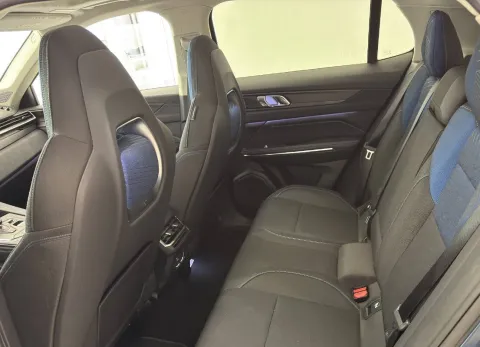 Lynk & Co 01 1.5 td phev auto - Immagine 18