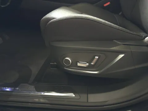 Lynk & Co 01 1.5 td phev auto - Immagine 13