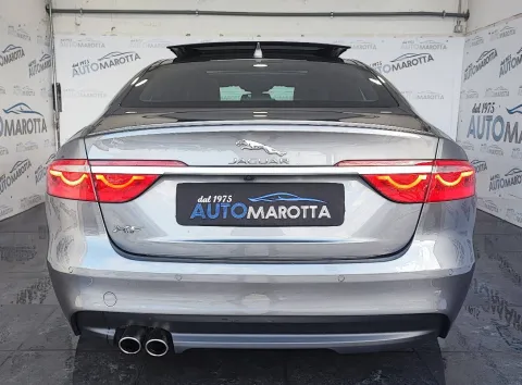Jaguar XF 2.0d R-Sport 180cv auto - Immagine 6