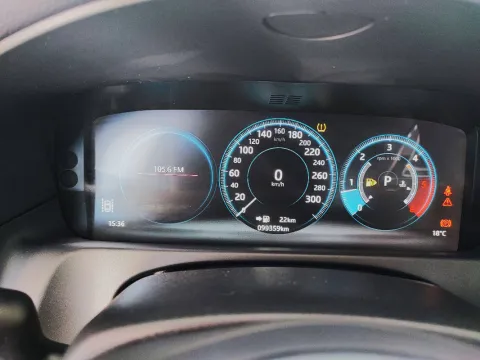 Jaguar XF 2.0d R-Sport 180cv auto - Immagine 10