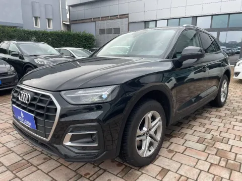 Audi Q5 40 2.0 tdi mhev 12V Business quattro s-tronic - Immagine 1