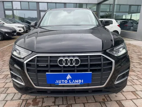 Audi Q5 40 2.0 tdi mhev 12V Business quattro s-tronic - Immagine 3