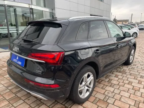 Audi Q5 40 2.0 tdi mhev 12V Business quattro s-tronic - Immagine 4