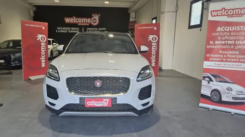 Jaguar E-Pace 2.0d i4 R-Dynamic awd 180cv auto - Immagine 2