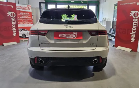 Jaguar E-Pace 2.0d i4 R-Dynamic awd 180cv auto - Immagine 4