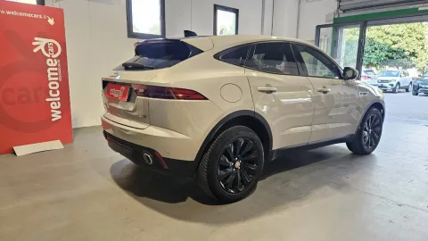 Jaguar E-Pace 2.0d i4 R-Dynamic awd 180cv auto - Immagine 5