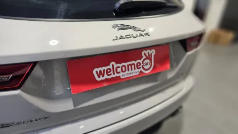 Jaguar E-Pace 2.0d i4 R-Dynamic awd 180cv auto - Immagine 9