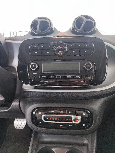 Smart Fortwo 1.0 Prime 71cv twinamic - Immagine 15